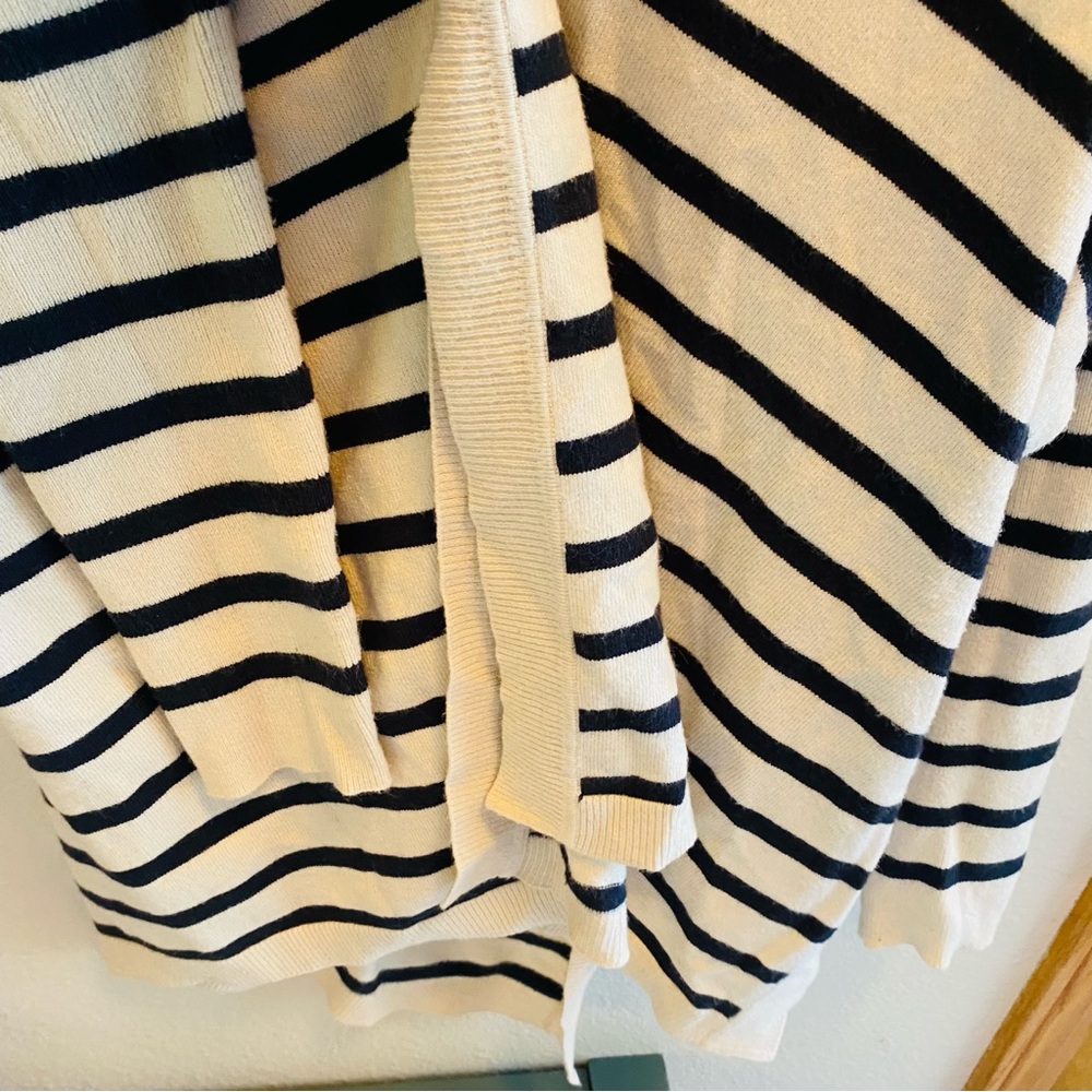 Mersea Striped V-Neck Sweater - Navy and White - Picture 7 of 8
